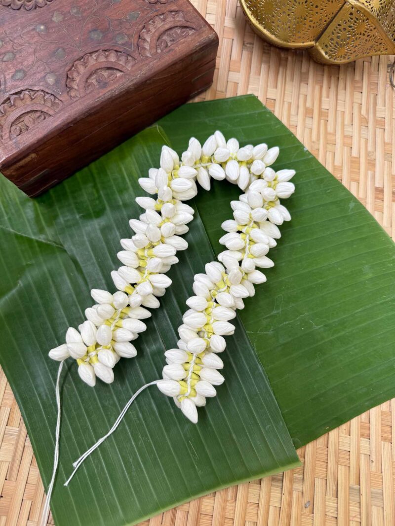 Real Look like Malli Poo/Jasmine Flower/Mallepuvu/Gajra – J11 - Image 2