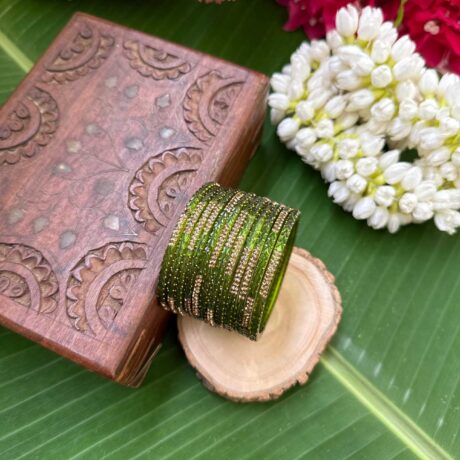 Aruvi  parrot green  shade  Glass bangles – GB209