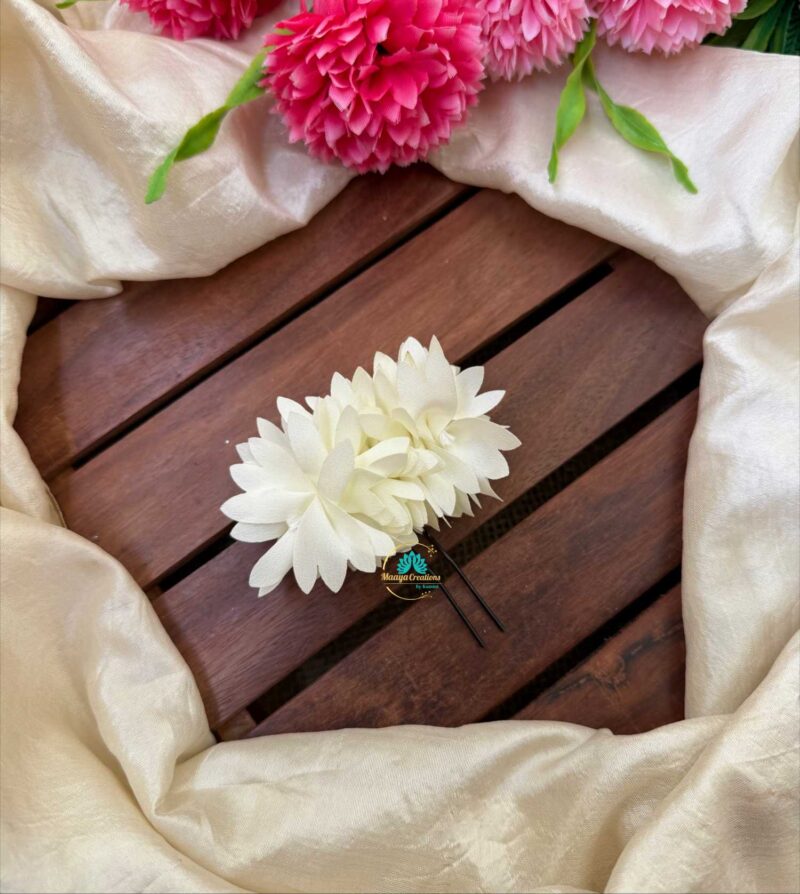 Real Look alike White Flower U Pin – J119