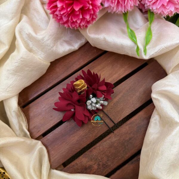 Real Look alike Maroon pichi Poo With Rose U Pin – J65