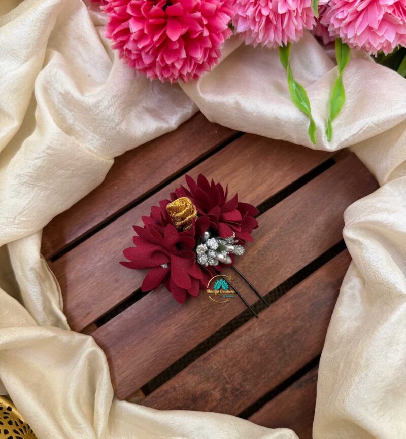 Real Look alike Maroon pichi Poo With Rose U Pin – J65