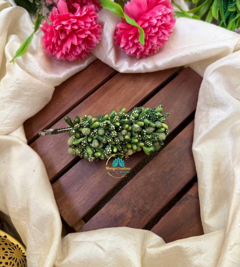 Artificial Green Flower Hair Clip – J85