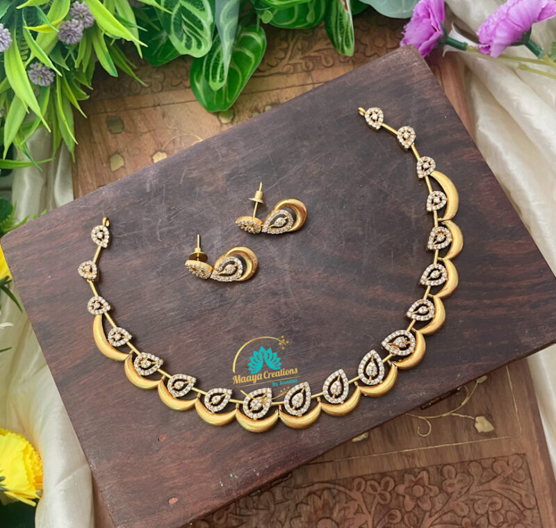 Unique Drop AD Stone Neck Set- IM51
