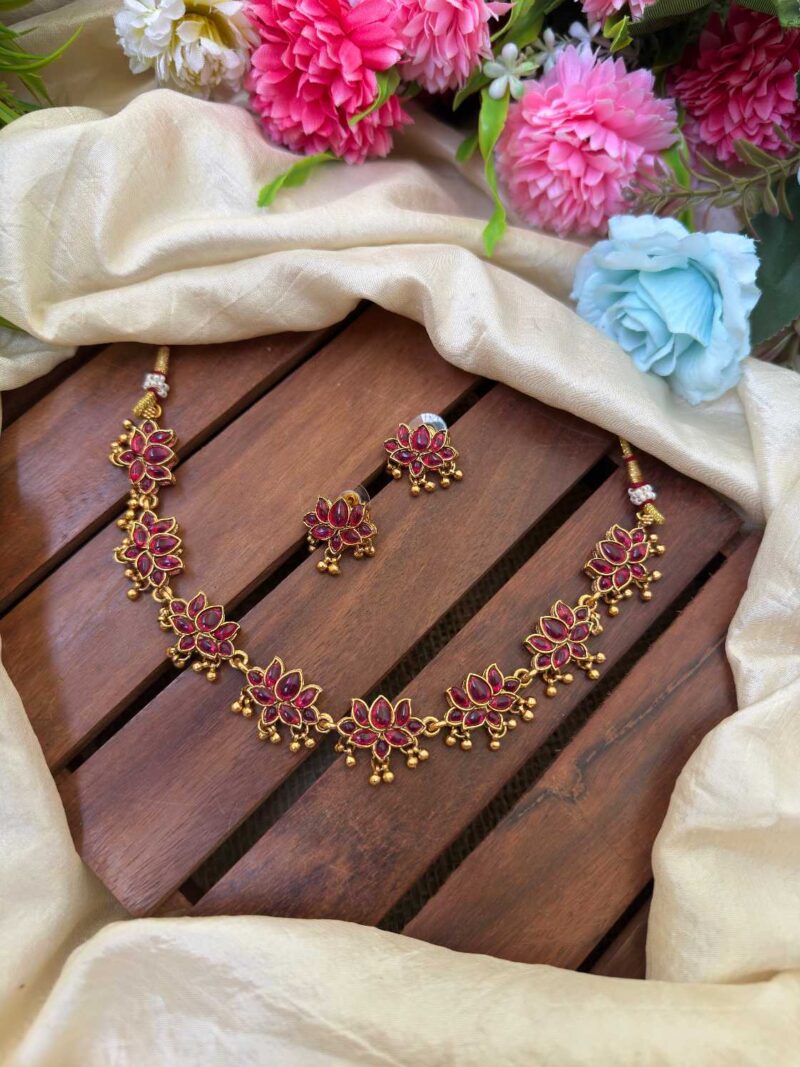 Stylish Antique Red AD Stone Lotus Choker- IM73