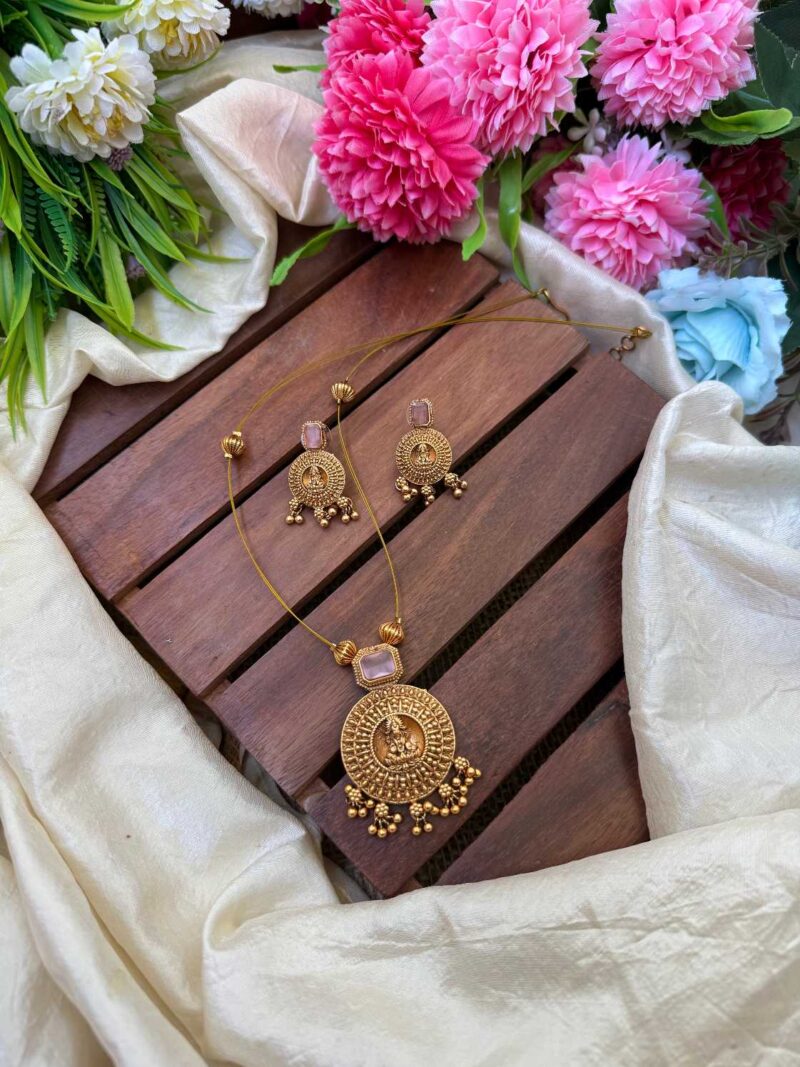 Invisible Antique Round Lakshmi Pendent Baby Pink Neck Set- IM119