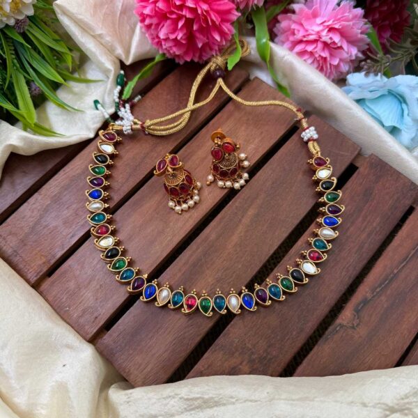 Simple Mango Style 2 in 1 Neck Set- IM84