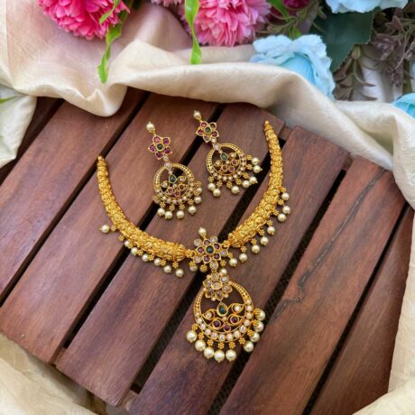 Unique Antique AD Stone Neck Set- IM97