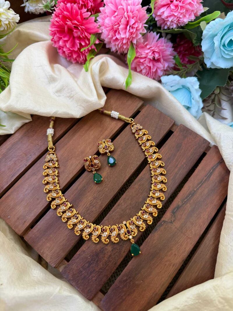 Elegent Antique Peacock AD Stone Neck Set- IM101