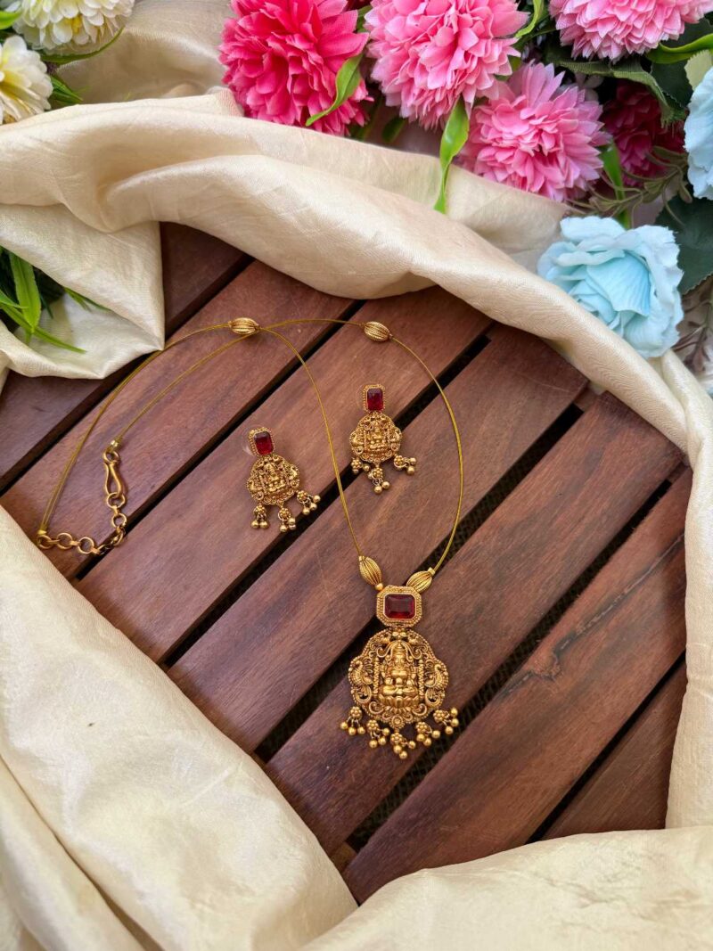 Invisible Antique Lakshmi Pendent Red Neck Set- IM116