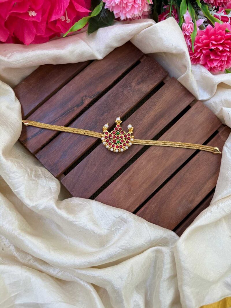 Gold Look Alike Half Moon Pendent Neck set- IM29