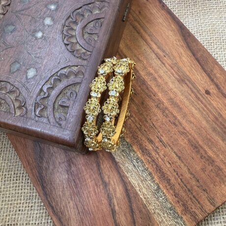 Ganesh Antique Border Bangles- SkB039