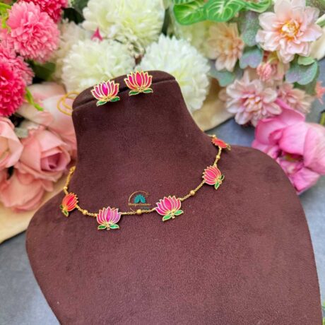 Lotus Imitation Choker- IM122