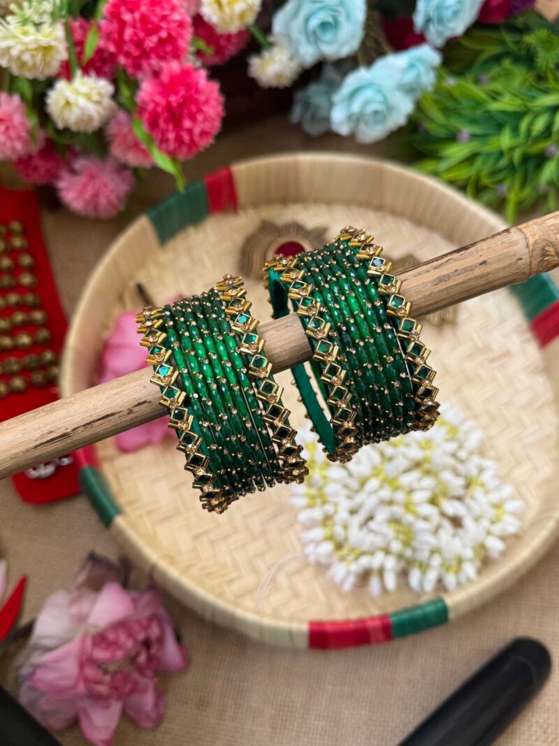 Dark Green Silk Thread Glass Bangles Combo - BC416