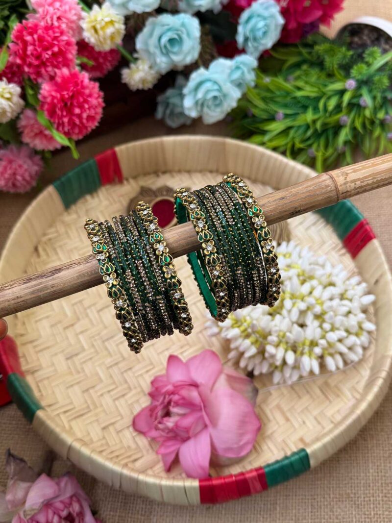 Lotus Dark Green Silk Thread Glass Bangles Combo - BC419