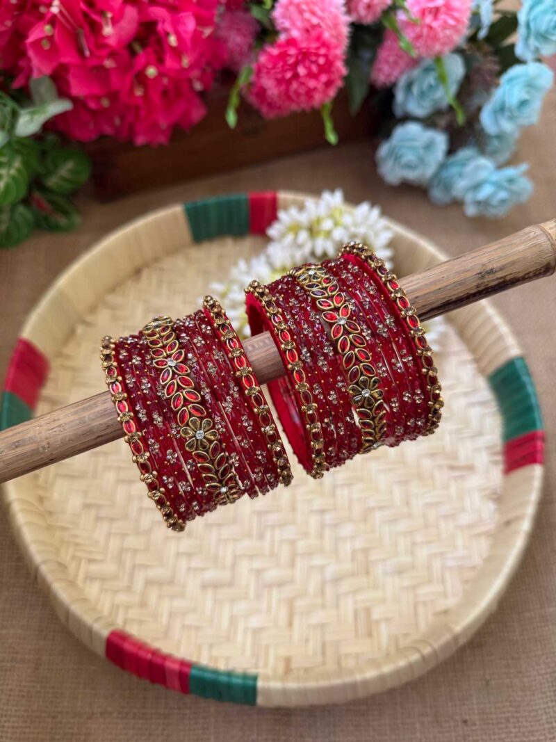 Floral Pattern Red Silk Thread Glass Bangles Combo - BC429