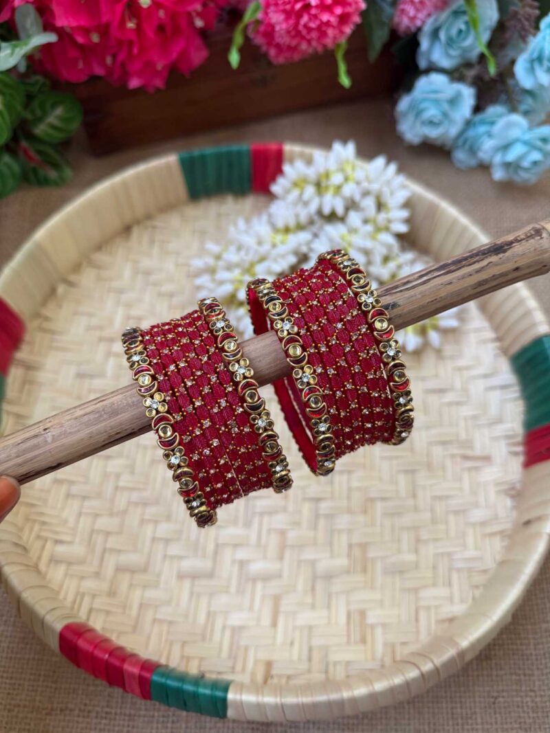 Gold & Red Silk Thread Glass Bangles Combo - BC438