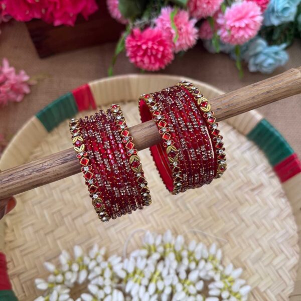 Red Unique Silk Thread Glass Bangles Combo - BC449