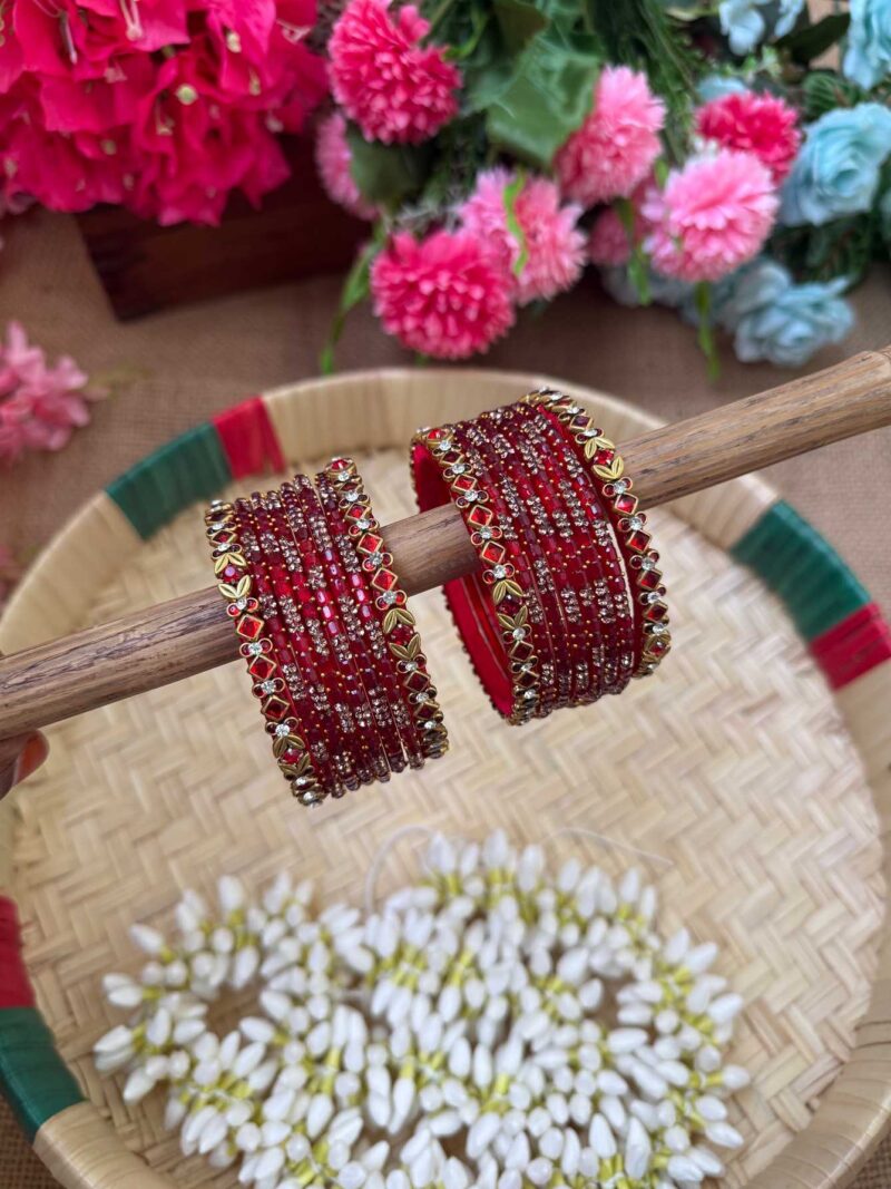 Red Unique Silk Thread Glass Bangles Combo - BC449