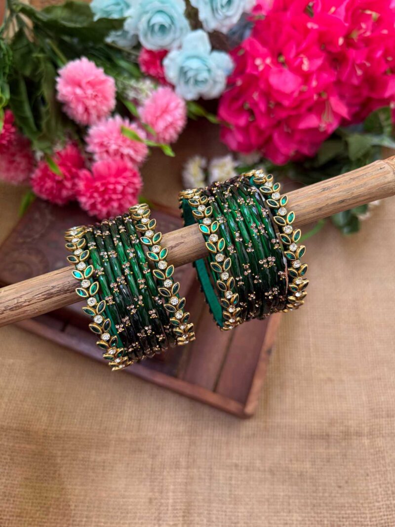 Leaf Dark Green Silk Thread Glass Bangles Combo - BC426