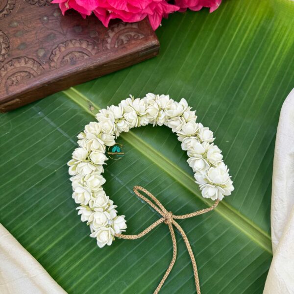 Real Look like Malli/Jasmine – Veni - J209