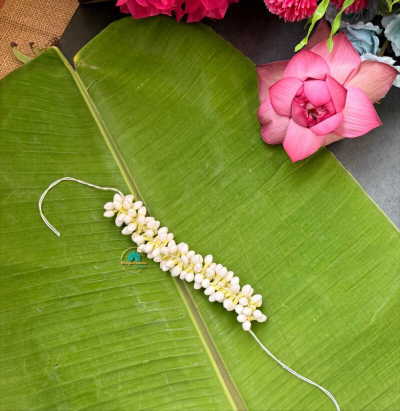 Real Look like Nandhiyavattai Flower Half Mozham – J201
