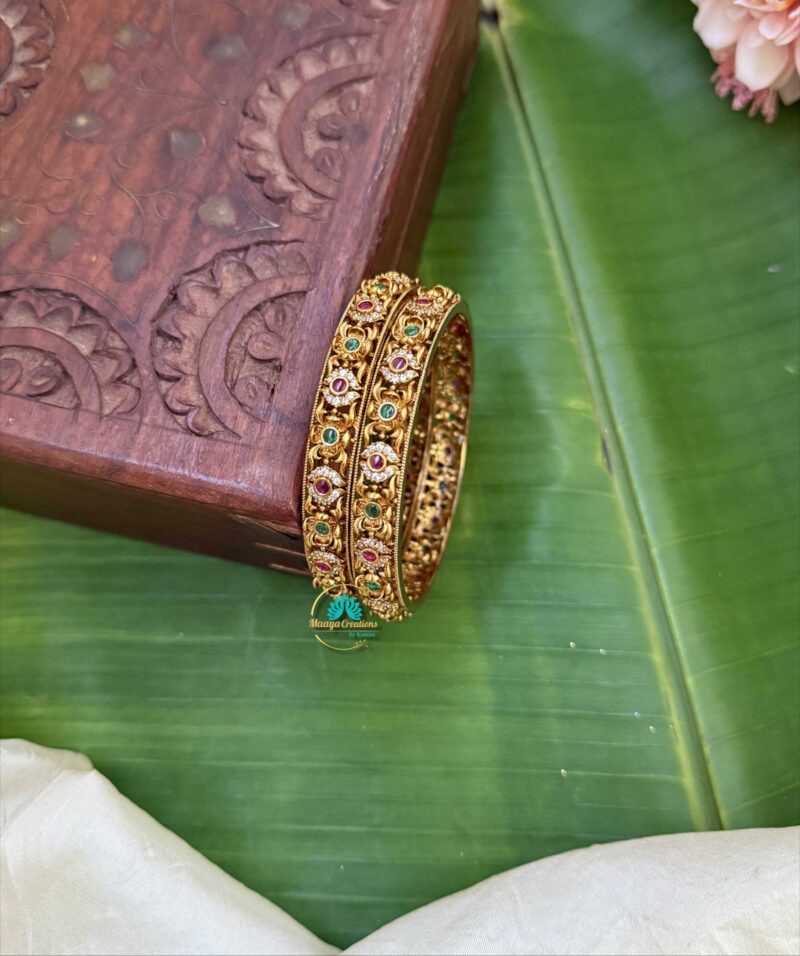 Antique designer Stone Bangle Set - PGB19