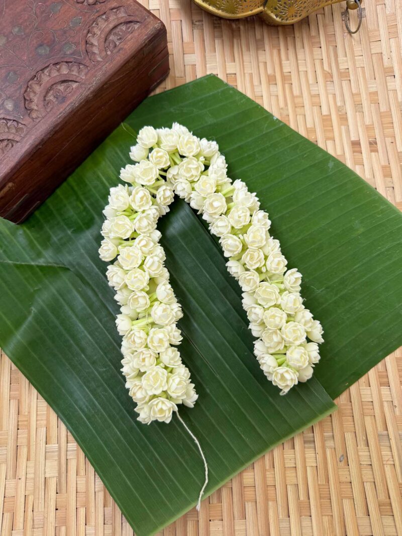 Exquisite Bloomed Form Jasmine/Malli Poo/Gajra – J222
