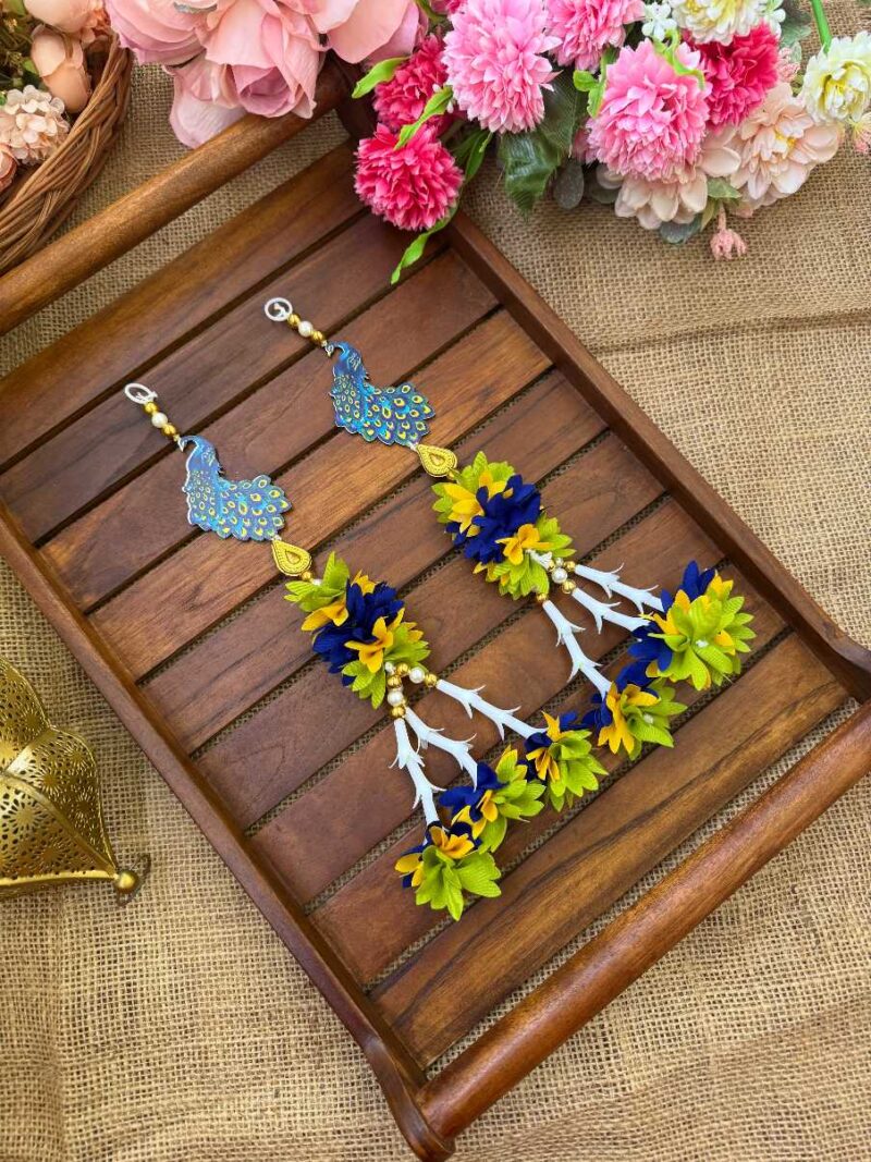 Elegance Feathered Peacock With Pichi Flower Hanging - TO3