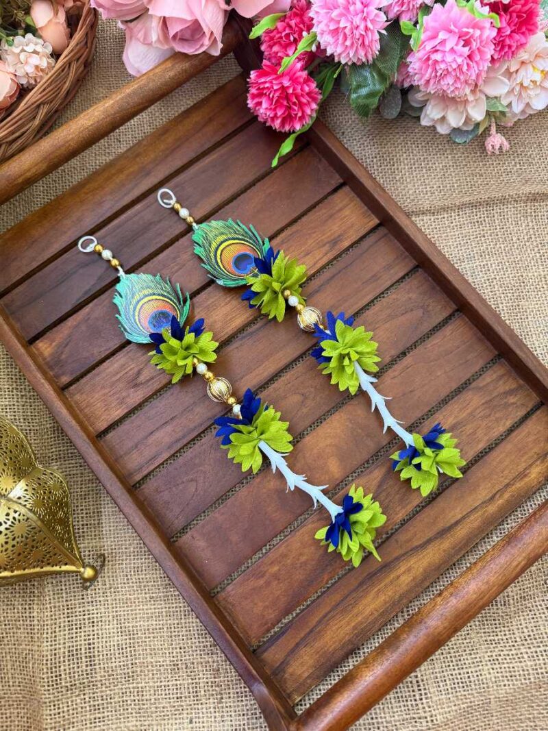Peacock Feather With 3 Layer Pichi Flower Hanging - TO4