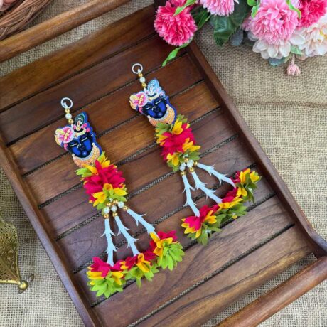Shrinathji Krishna With Pichi Flower Hanging - TO5