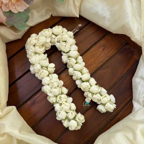 Centre Clip - Regular Malli with Green touch centre clip string / mallige/ mogra  – J226