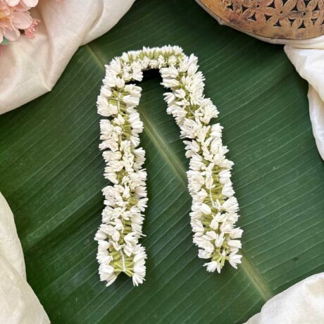 Centre Clip - Real Look like Bloomed Mullai clip string - J232