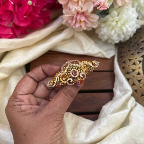 Elegant AD Stone with Red and Green Drop Centre Clip - AD06