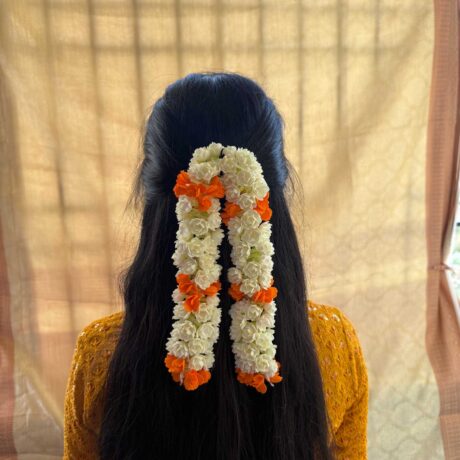 Malli with Kanakambaram Flower – J363