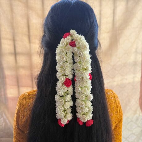 Malli with Rose Flower – Real Look alike – J367