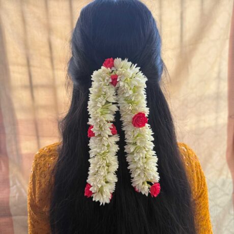 Mullai with Rose Flower – Real Look alike – J368