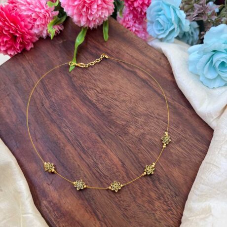 5 Flower Pendant Invisible Neckpiece – IN138