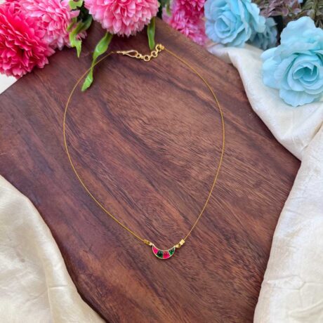 Single Half Moon Pendant Invisible Neckpiece – IN142
