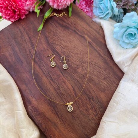 White Stone Oval Pendant Invisible Neckpiece – IN144