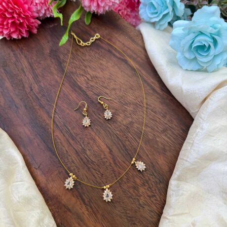 White Stone Pendant Invisible Neckpiece – IN124