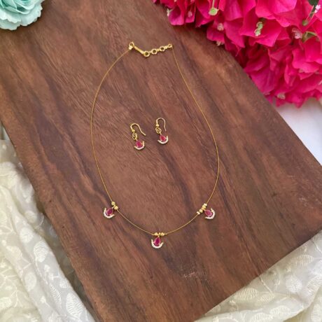 Rose Stone Drop 3 Pendant Invisible Neckpiece – IN171