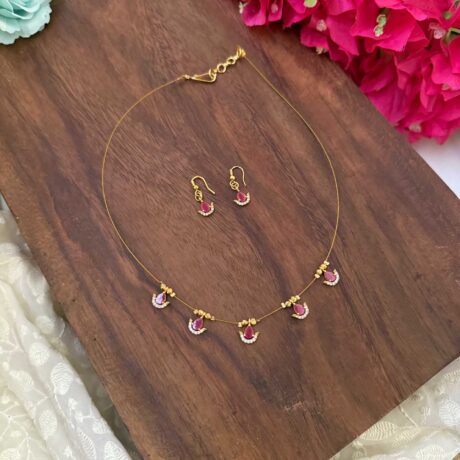 Rose Stone Drop 5 Pendant Invisible Neckpiece – IN172