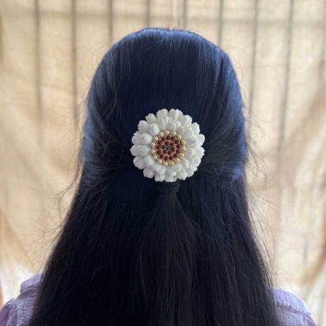 Real Look Like Semi Bloomed Malli With Red Kemp Pendent - J391
