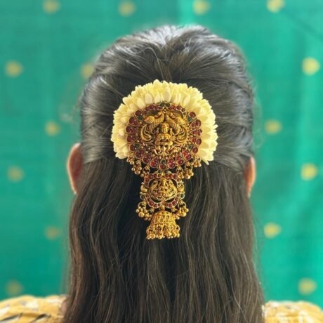 Maaya Lakshmi Jada Billai with Mullai Flower - J442