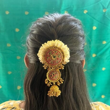 Maaya Peacock Jada Billai with Mullai Flower - J443