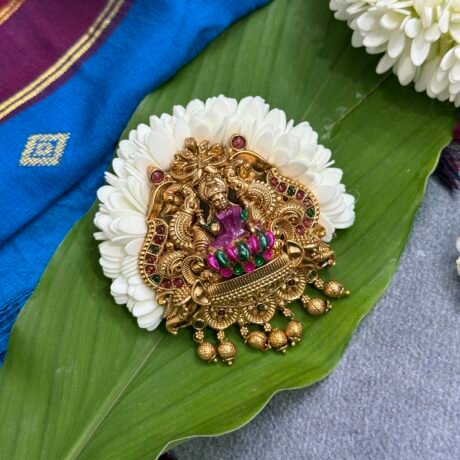 Maaya Lakshmi Jada Billai with Mullai Flower - j432