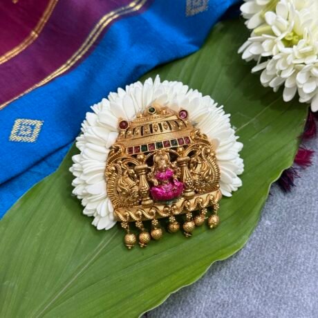 Maaya Lakshmi Jada Billai with Semi bloomed Flower - j422