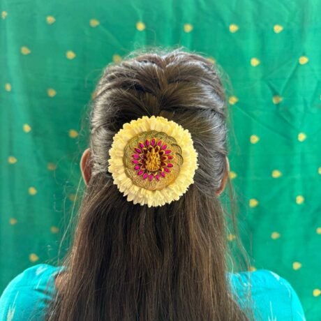 Maaya Lakshmi Jada Billai with Kundan Stone x Mullai Flower - J467