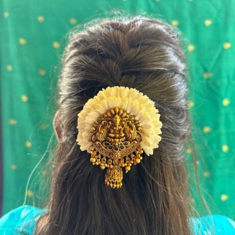 Maaya Lakshmi Jada Billai with Mullai Flower - J465
