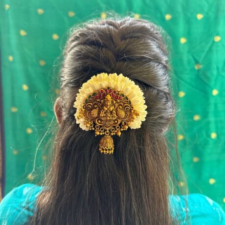 Maaya Lakshmi Jada Billai with Mullai Flower - J466